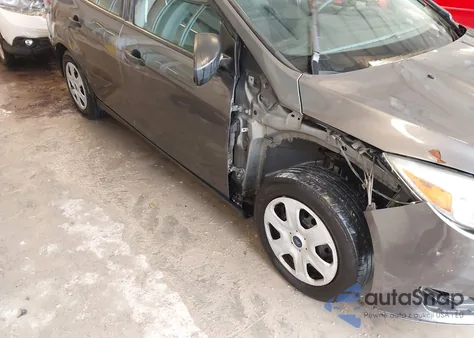 2017 Ford Focus S z USA, uszkodzony, nr VIN 1FADP3E22HL235606